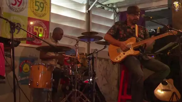 Une plongée musicale dans l'histoire du blues avec le groupe Mobilhome Blues à Capesterre M/gte