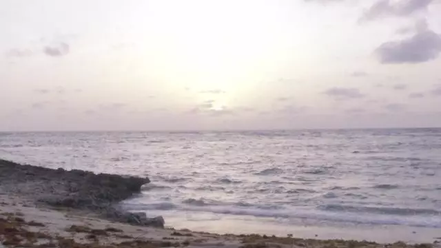 Interlude : magique lever de soleil à l'anse Taliseronde
